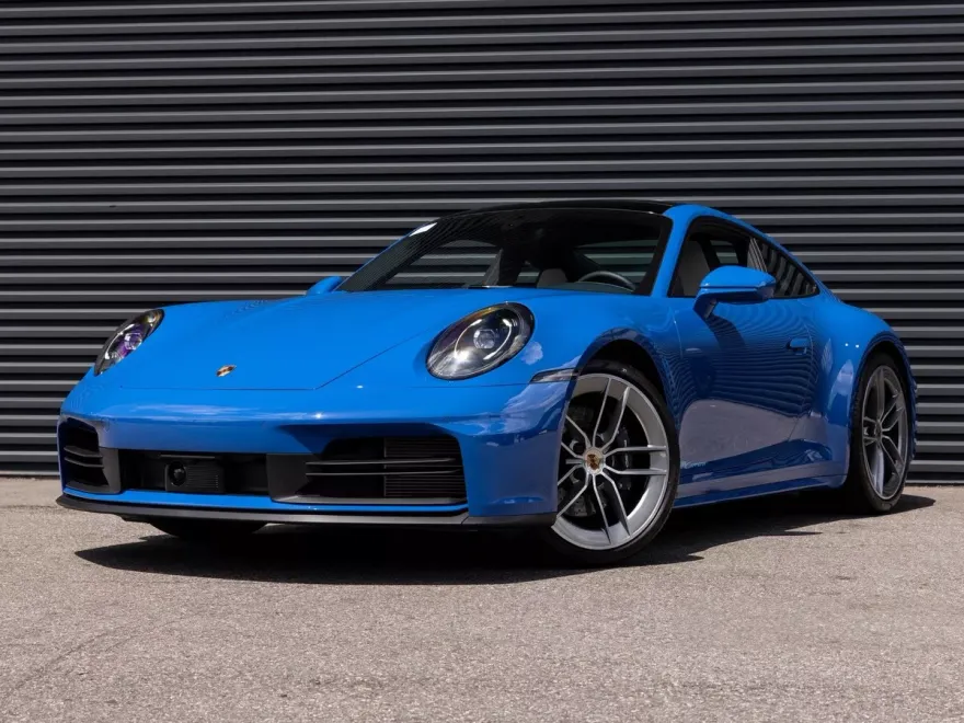 2025 Porsche 911 photo 1