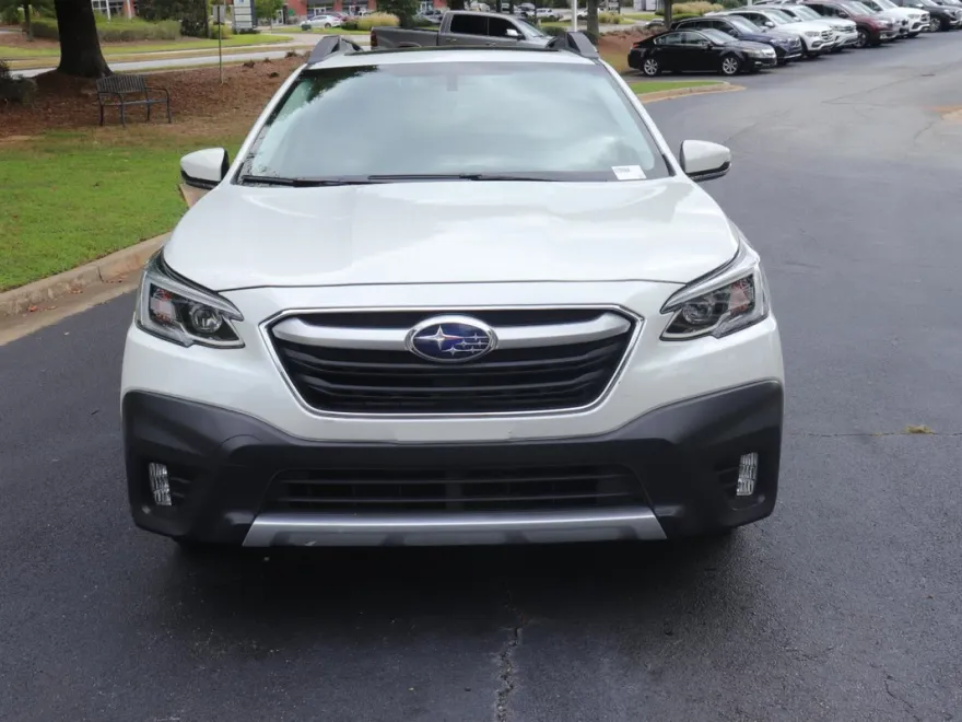 2021 Subaru Outback Limited photo 1