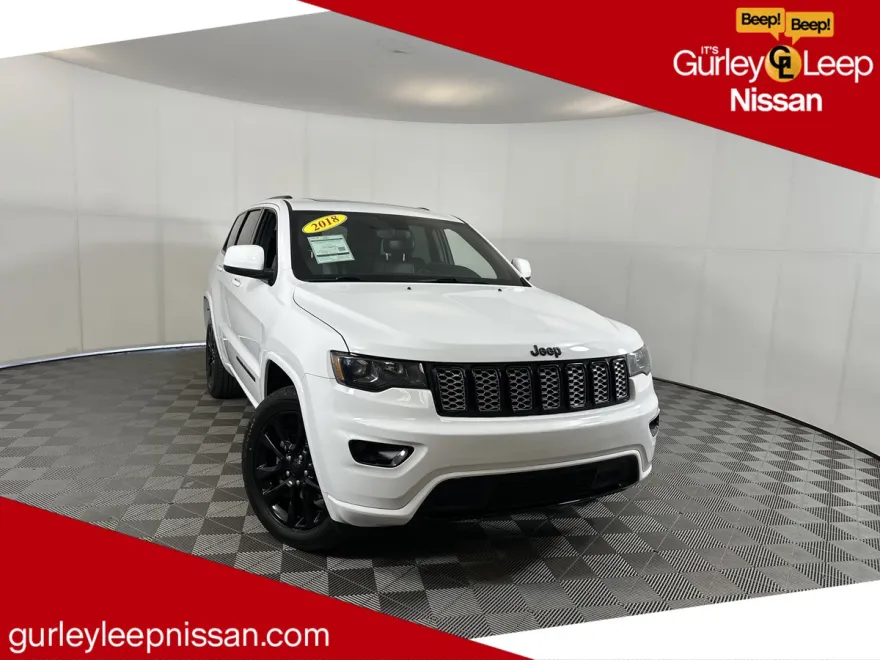2018 Jeep Grand Cherokee Altitude photo 1