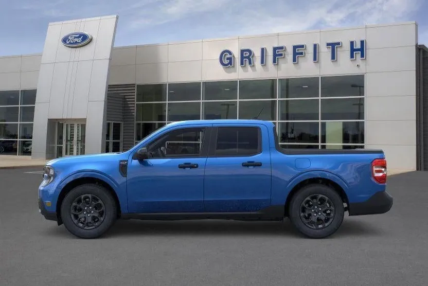 2025 Ford Maverick XLT photo 1