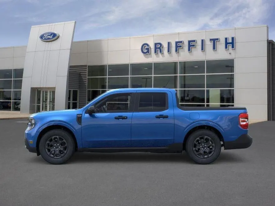 2025 Ford Maverick XLT photo 1