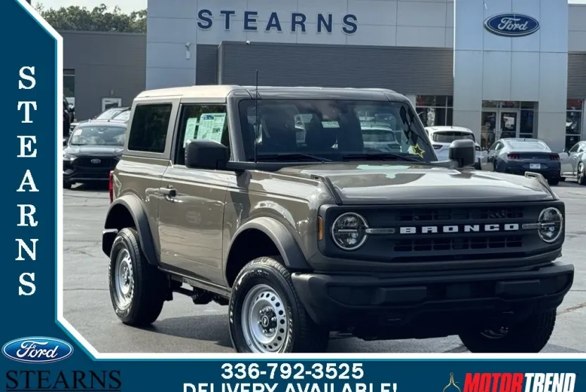 2025 Ford Bronco Base photo 1