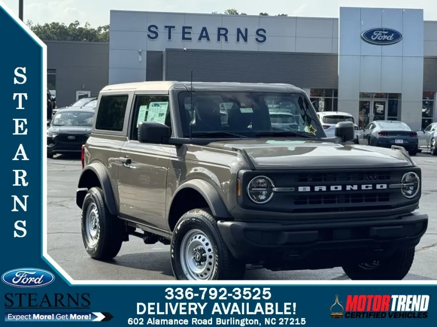 2025 Ford Bronco Base photo 1