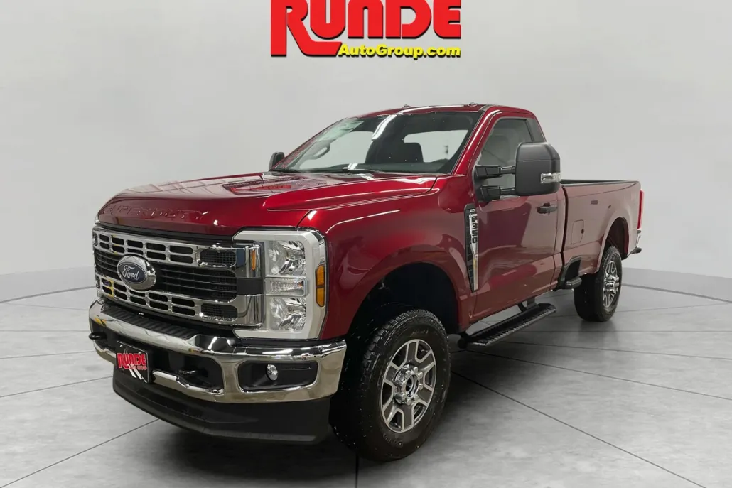 2025 Ford F-350 XLT photo 1