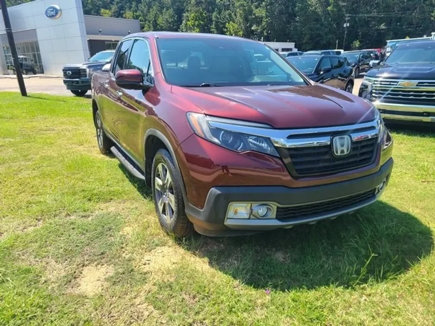 2019 Honda Ridgeline RTL-E photo 1