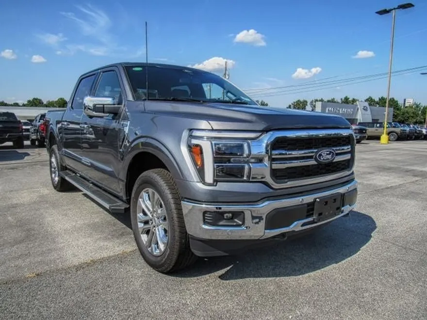 2025 Ford F-150 Lariat photo 1