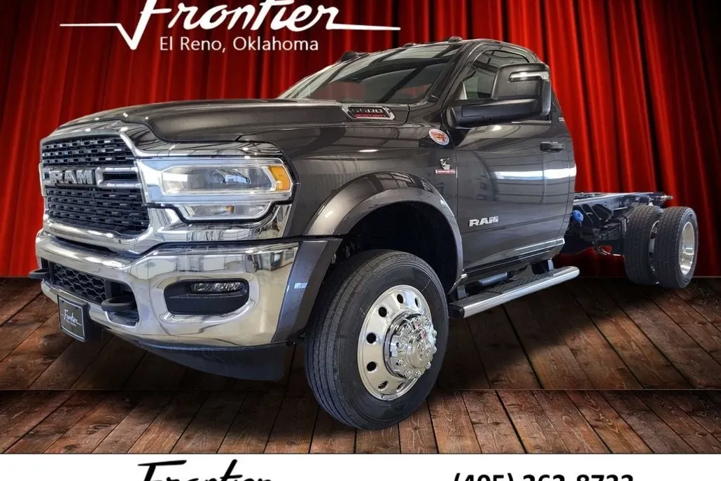 2024 Ram 5500 SLT photo 1