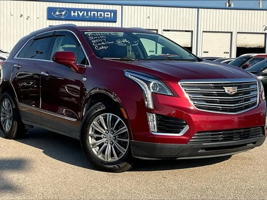 2017 Cadillac XT5 Luxury photo 1