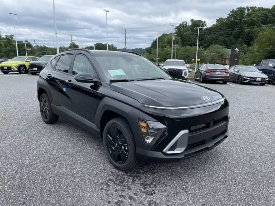 2026 Hyundai Kona SEL photo 1