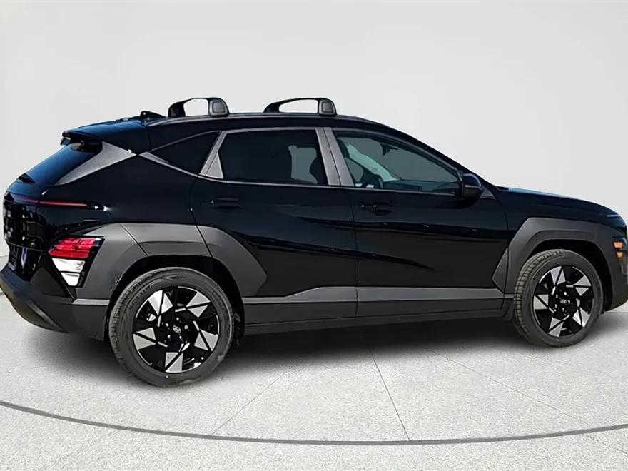 2026 Hyundai Kona SEL photo 1