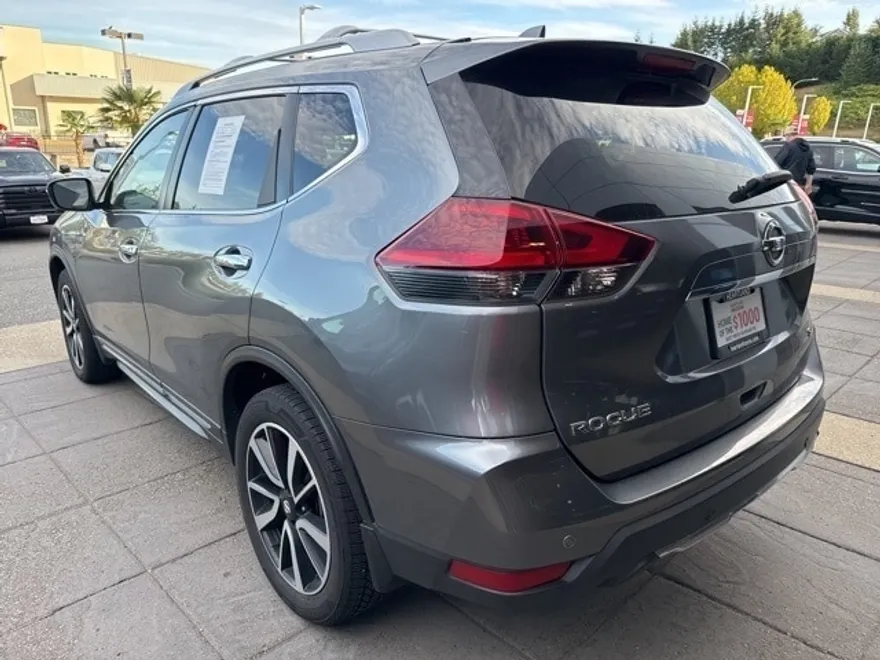 2020 Nissan Rogue SL photo 1