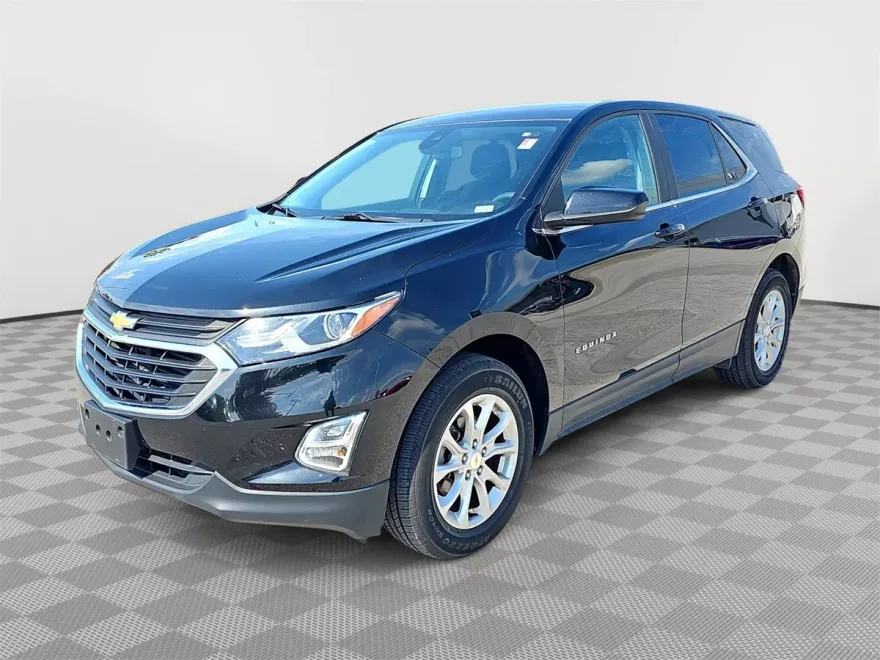 2021 Chevrolet Equinox LT photo 1