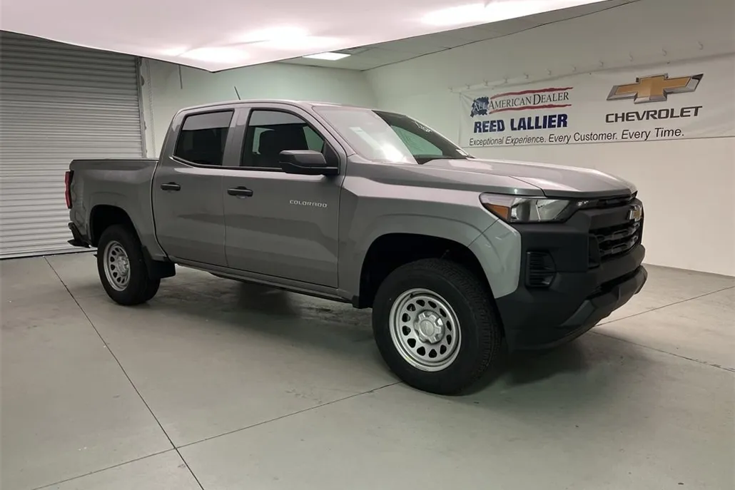 2026 Chevrolet Colorado Work Truck photo 1