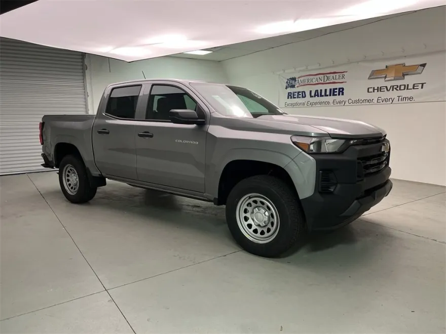2026 Chevrolet Colorado Work Truck photo 1