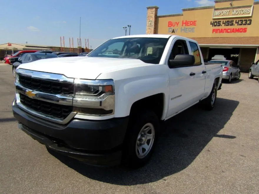 2018 Chevrolet Silverado 1500 photo 1