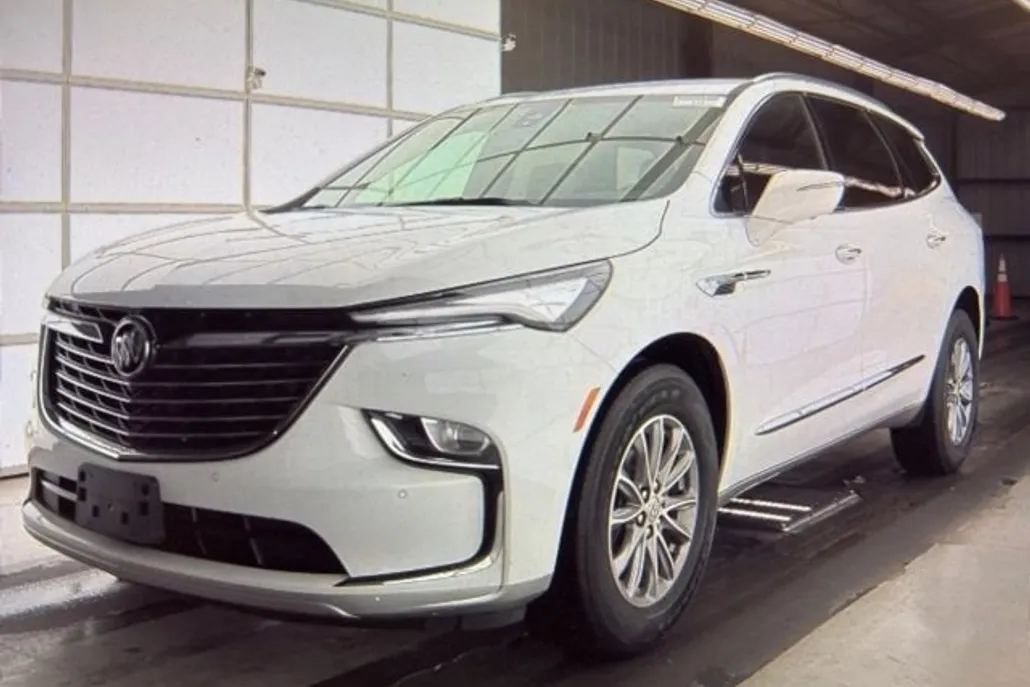 2024 Buick Enclave Premium photo 1