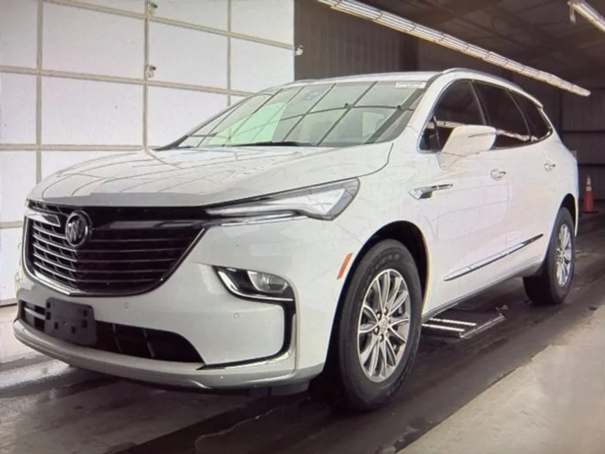2024 Buick Enclave Premium photo 1
