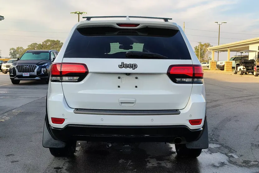 2016 Jeep Grand Cherokee Limited photo 1