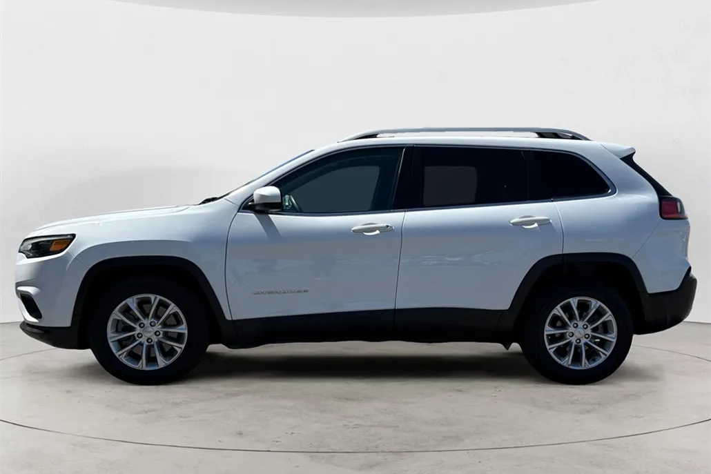 2019 Jeep Cherokee Latitude photo 1