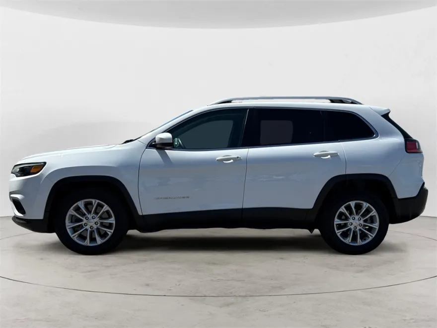 2019 Jeep Cherokee Latitude photo 1