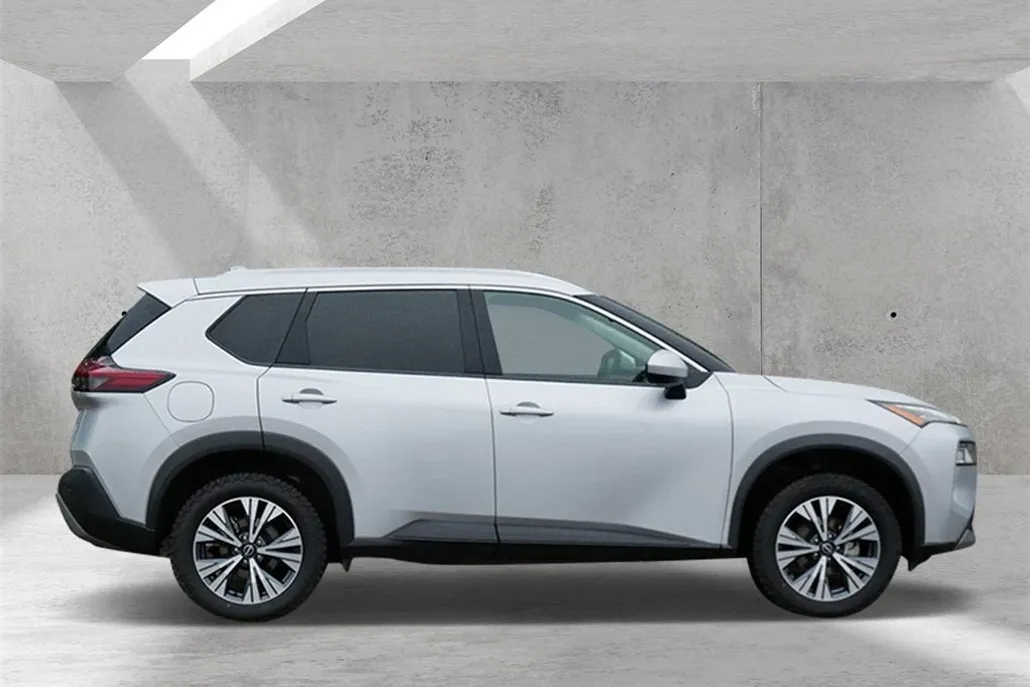2023 Nissan Rogue SV photo 1
