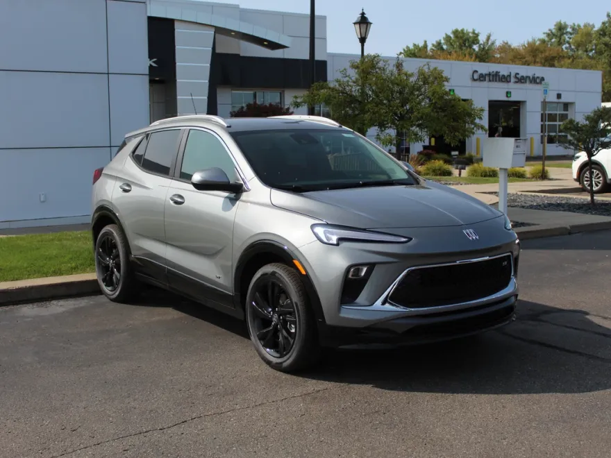 2026 Buick Encore GX Sport Touring photo 1