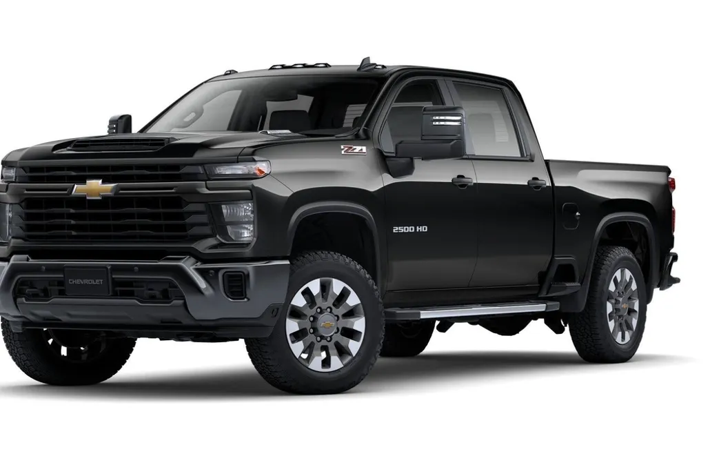 2025 Chevrolet Silverado 2500HD Custom photo 1