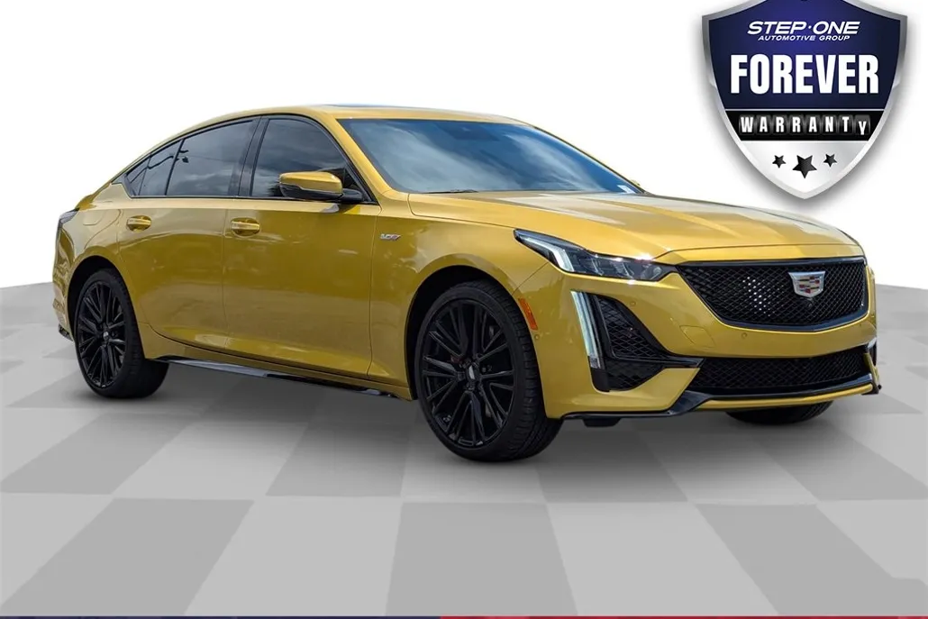 2024 Cadillac CT5 V photo 1