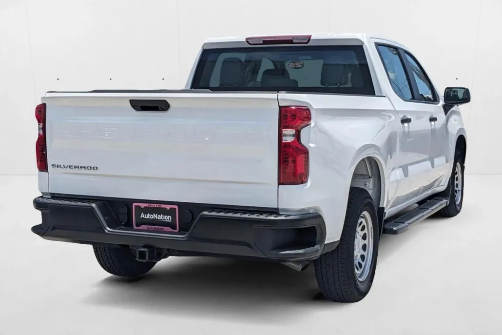 2025 Chevrolet Silverado 1500 photo 1