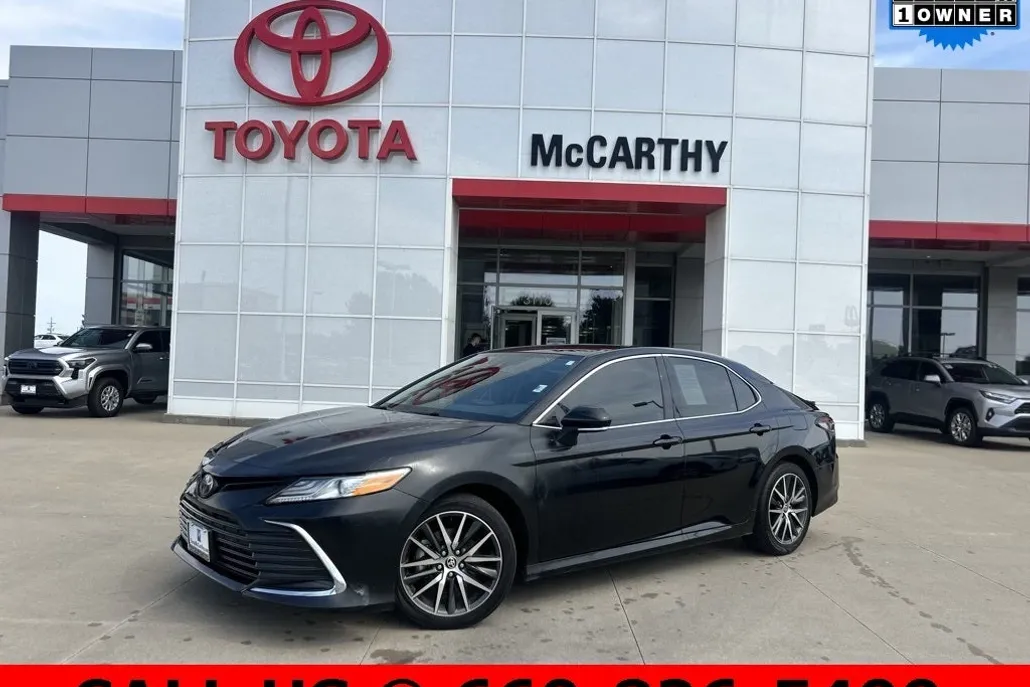 2024 Toyota Camry XLE photo 1