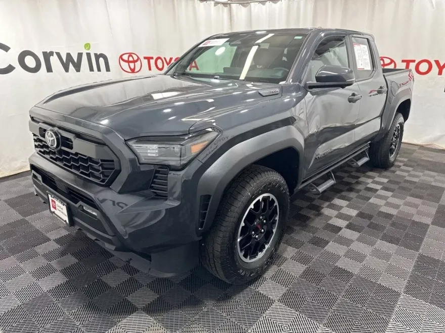 2024 Toyota Tacoma TRD photo 1