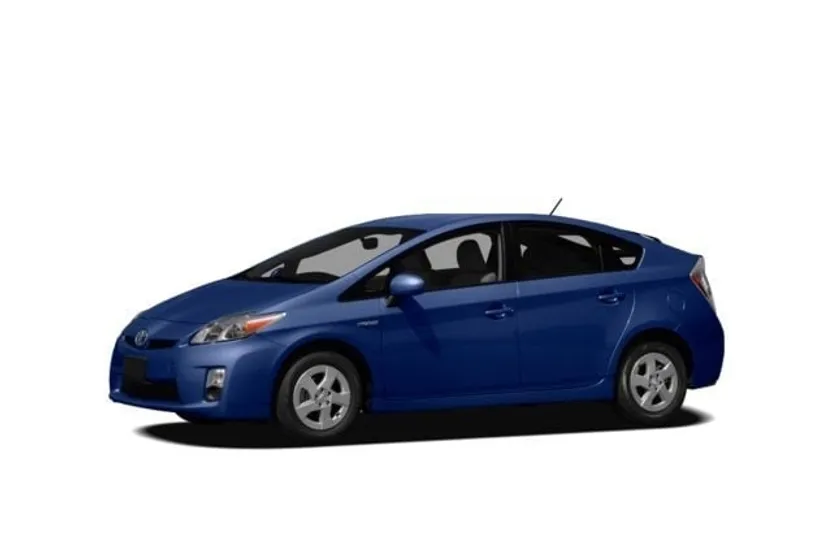 2011 Toyota Prius Three photo 1