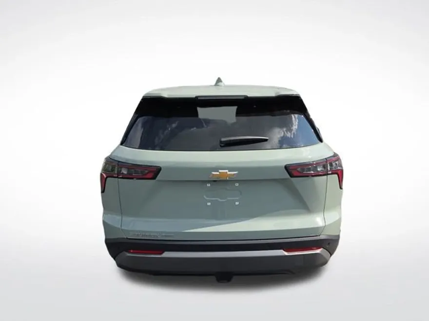 2026 Chevrolet Equinox LT photo 1