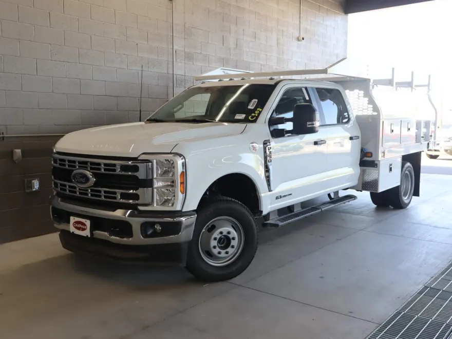 2025 Ford F-350 XL photo 1