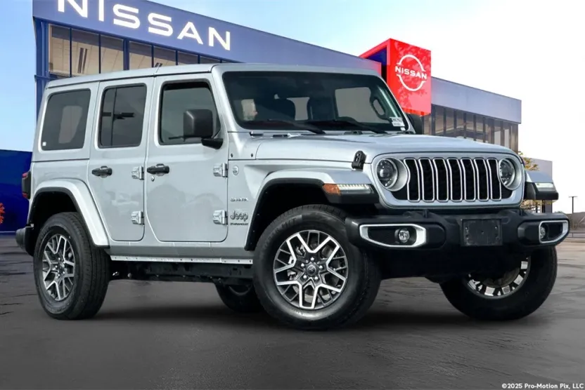 2024 Jeep Wrangler Sahara photo 1