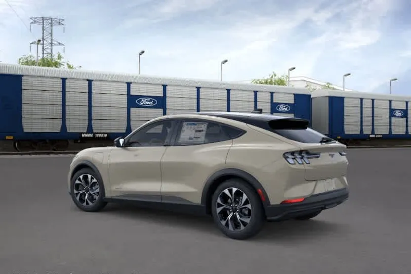 2025 Ford Mustang Mach-E Select photo 1