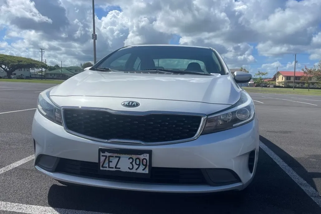 2017 Kia Forte LX Base photo 1