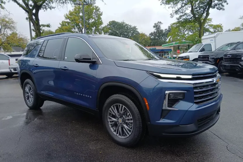 2026 Chevrolet Traverse photo 1