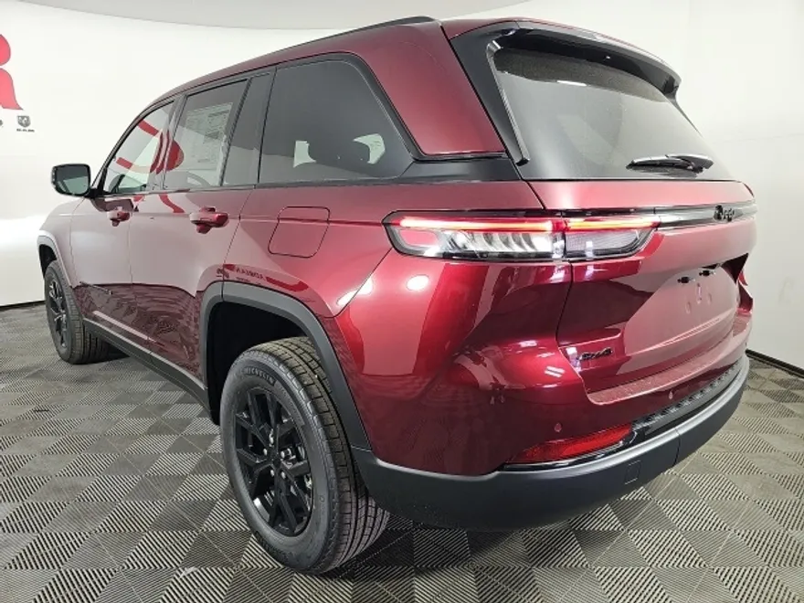 2025 Jeep Grand Cherokee Altitude X photo 1