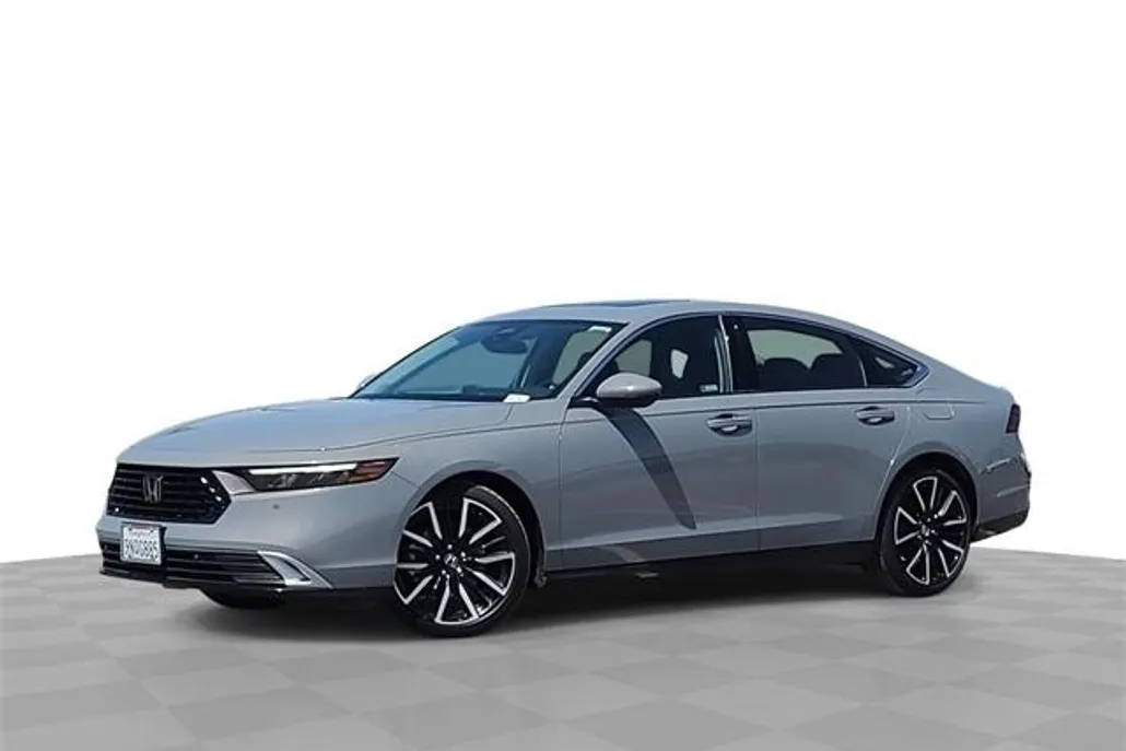 2024 Honda Accord Hybrid Touring photo 1