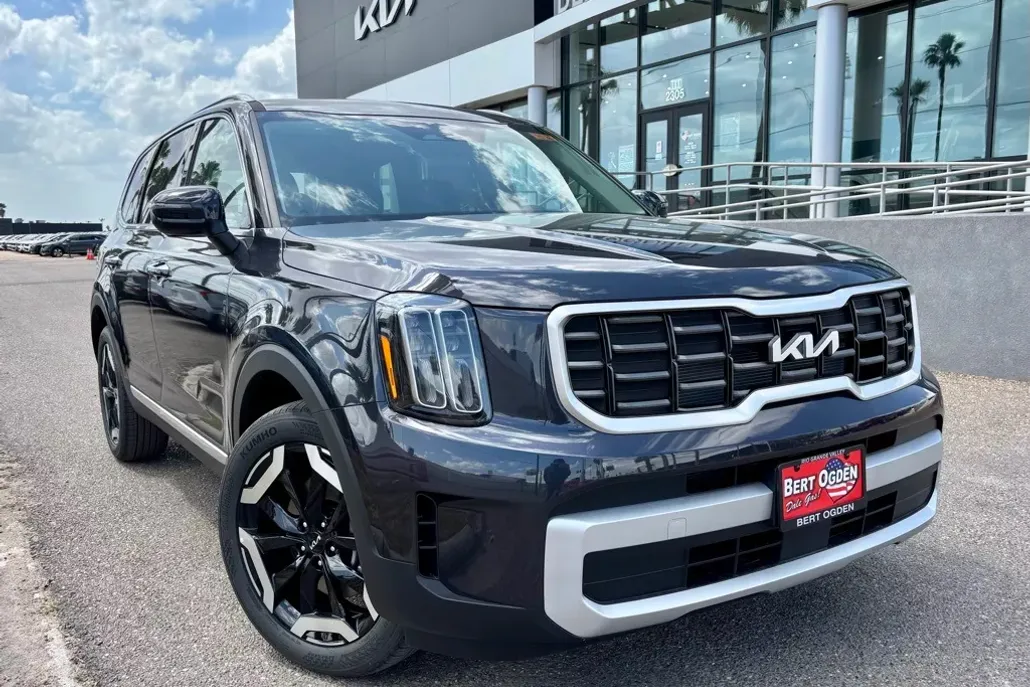 2025 Kia Telluride S photo 1