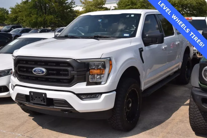 2022 Ford F-150 XLT photo 1