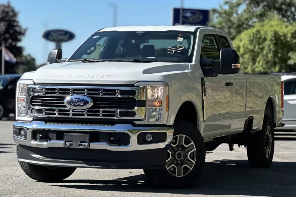 2025 Ford F-350 XLT photo 1