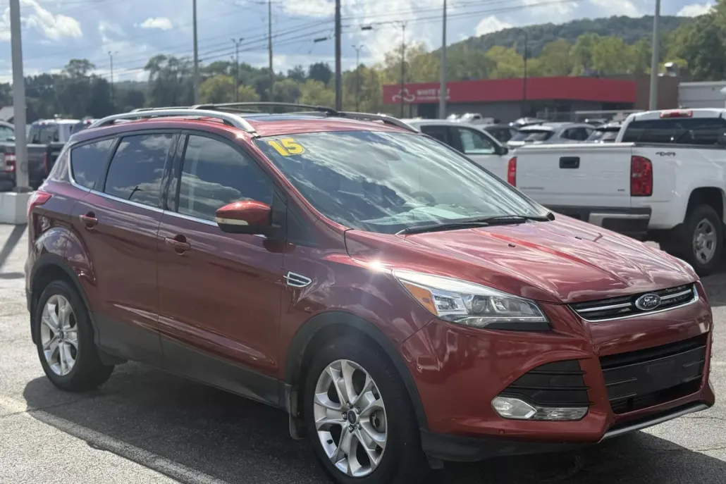 2015 Ford Escape Titanium photo 1