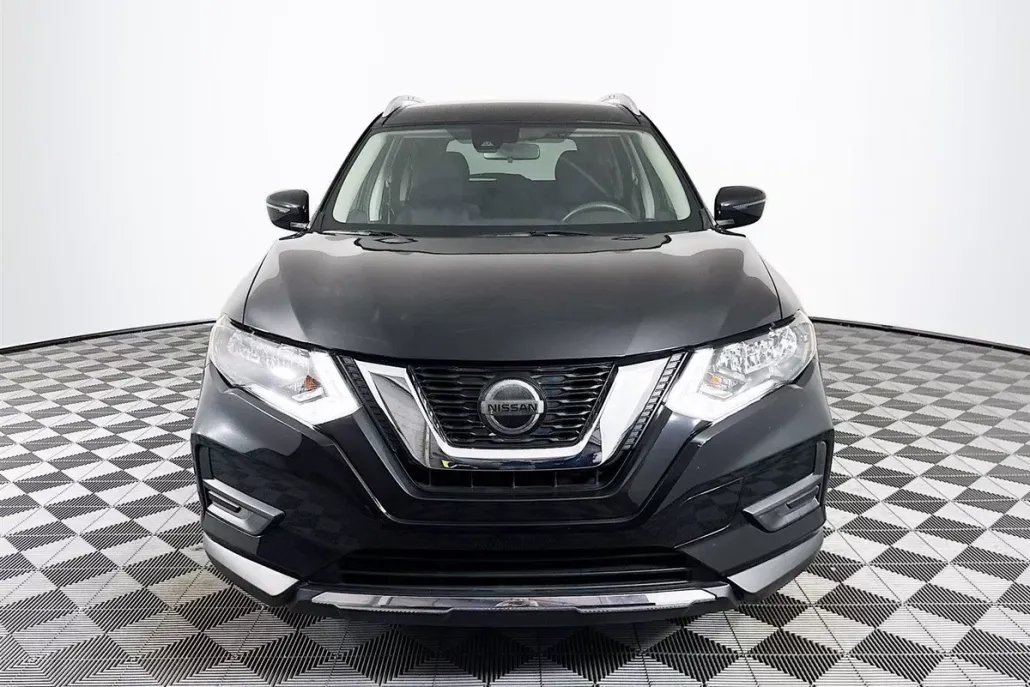 2020 Nissan Rogue SV photo 1