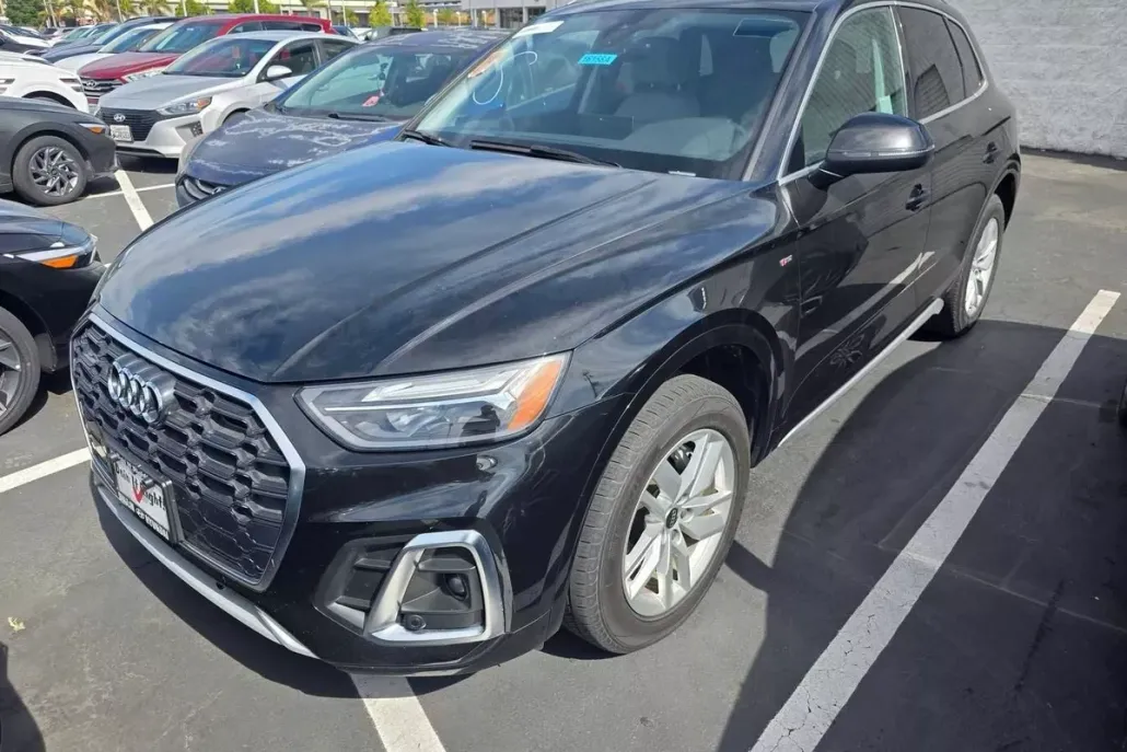2022 Audi Q5 45 S line Premium photo 1