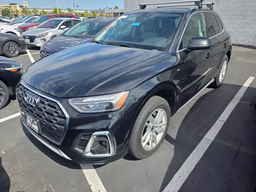 2022 Audi Q5 45 S line Premium photo 1