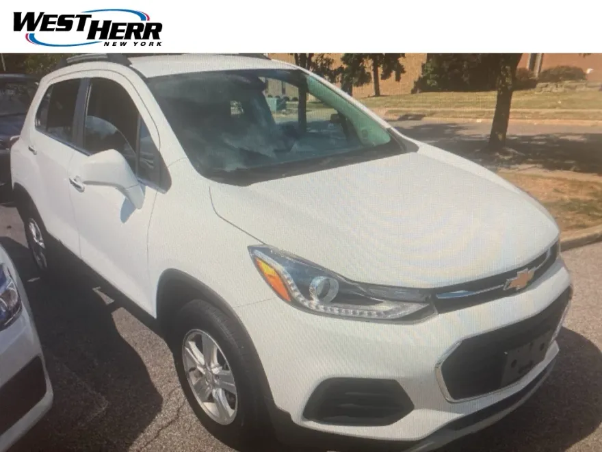 2019 Chevrolet Trax LT photo 1