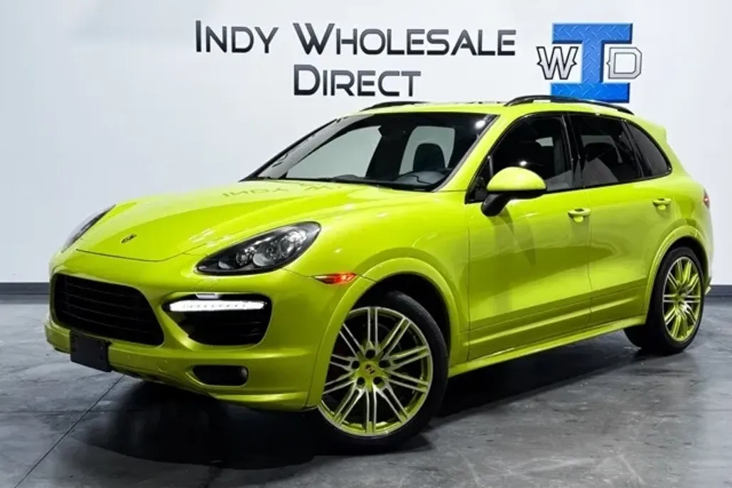 2013 Porsche Cayenne GTS photo 1