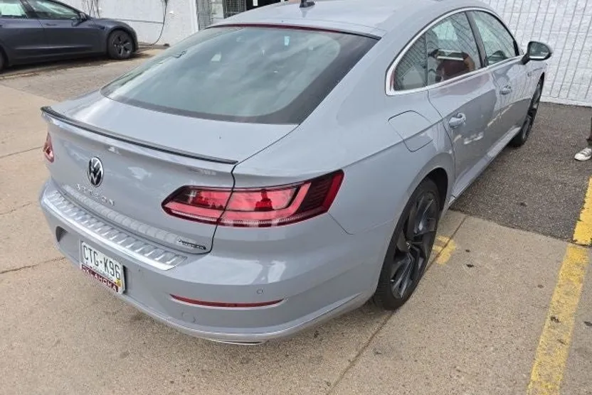 2022 Volkswagen Arteon SEL R-Line photo 1